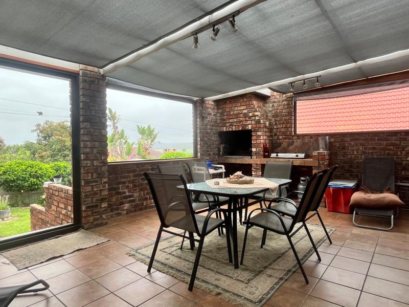 4 Bedroom Property for Sale in Fraaiuitsig Western Cape